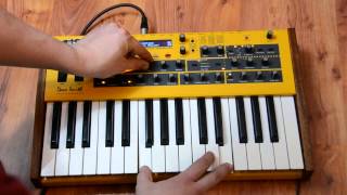 DSI Mopho Keyboard Vergleich Analoge Monophone Synthesizer 2  25 Oktaven unter 1k€ Teil 34 [upl. by Sherm]