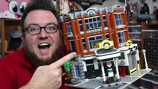 REVIEW LEGO Corner Garage Modular Building 10264 [upl. by Tattan]