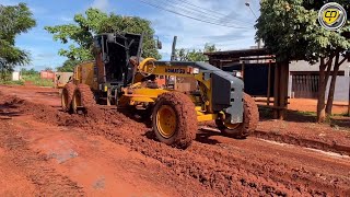 LIMPEZA E MANUTENÇÃO DE RUASPatrolPatrolaMotoniveladoraRoad GraderMotor GraderNiveleuse [upl. by Sedlik]