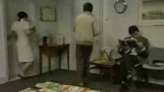 Mr Bean Episode 5 quotThe Trouble With Mr Beanquot Part 24 [upl. by Nabroc872]