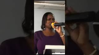 Obisinga Yesu obisinziza amanyi byetuyayanira obisinga worship gospelloving Jesus [upl. by Madelyn]