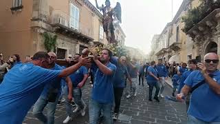 Palazzolo Acreide Rigattiata SMichele di Villafranca Sicula durante lOttava della Festa 6102024 [upl. by Sirron]