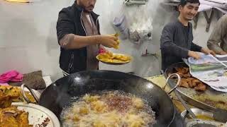 Lahori Chargha Recipe  Chargha Banany Ka Tarika  20 Steamed Fried Chicken  Street Food Peshawar [upl. by Almund238]