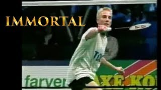 10 MOST FAMOUS Badminton Trick Shots [upl. by Lexi]