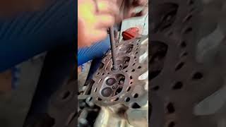 cylinder head girendig pross 🧑‍🔧🧑‍🔧 engine cylinderhead shortfeed shortvideo trending viral [upl. by Paradies404]