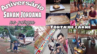 Torta de carne  aniversário no parque de diversões [upl. by Mireielle]