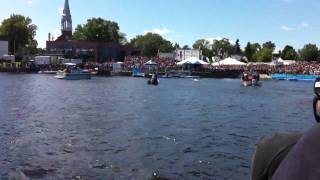 Petar Stoychev 11e victoire à la Traversée internationale du lac StJean à la nage [upl. by Dralliw]