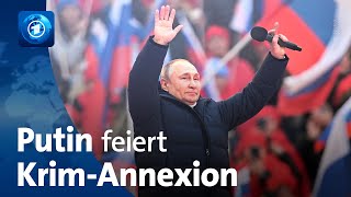 Putin lässt KrimAnnexion feiern [upl. by Ennovihs718]