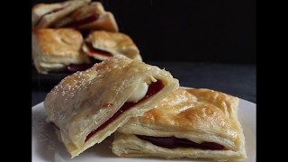 Easy Guava and Cream Cheese Pastries Guayaba Pastelitos [upl. by Rap]