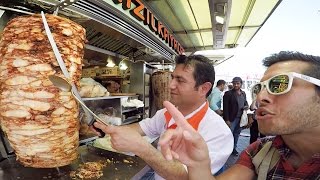 Probando comida callejera en TURQUÍA  ¿El origen de los tacos Original [upl. by Annavaj337]