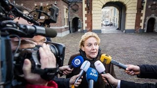 Breaking  Persconferentie van Defensie over spionage door Rusland [upl. by Vadnee]