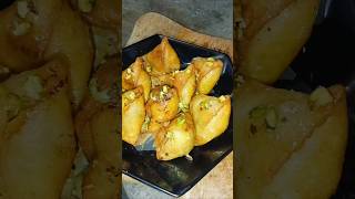 दीपावली स्पेशल मावा समोसा meetha samosa sweet samosaviralshortstrending [upl. by Enidan]