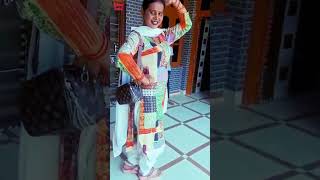 खूबसूरत किन्नर ने किया खूबसूरती से डांस।beautiful kinner ghunghroo dance after boy marriage। [upl. by Finer]