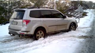 Subaru Forester karda snow [upl. by Anelis]