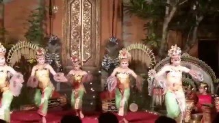 Legong dance with Gamelan Orchestra in Ubud Bali [upl. by Candless877]