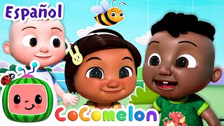 ⭐NUEVO⭐ Cabeza hombros rodillas y dedos de los piés  CoComelon  Canciones Infantiles en Español [upl. by Simetra]