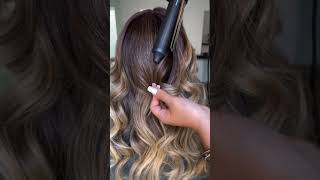 COME FARE IN 5 MINUTI  CAPELLI MOSSI CON ARRICCIACAPELLI ghd capelli 5minute [upl. by Montgomery]