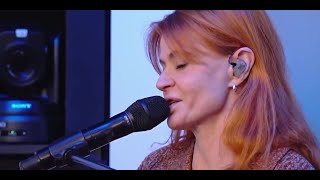 Le live dAxelle Red dans Culture médias [upl. by Nagaet784]