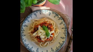 Gehaktsaus  pasta bolognese [upl. by Eitac]