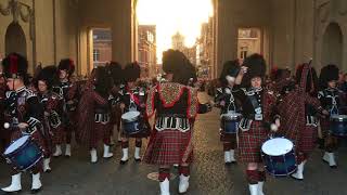 The City of Norwich Pipe Band marching off  De City of Norwich Pipe Band verlaat de Menenpoort [upl. by Nonnahsed]