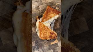 Crispy grilled cheese with creamy Havarti and Mozzarella [upl. by Fae]