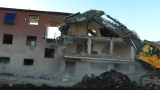 Volvo EC460CHR Building Demolition pt3 [upl. by Horatio]