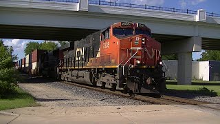 CN 2335 CN 5633 Southbound Internodal Fond Du Lac Wisconsin 06292024 [upl. by Myrlene]