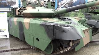 New polish heavy tank PT17 Will replace T72PT91 LEOPARD Premiere MSPO 2017 [upl. by Araminta]