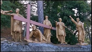 Las Monumentales Esculturas del Via Crucis en el Santuario de Lourdes [upl. by Eellac]