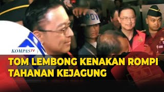 DetikDetik Tom Lembong Kenakan Rompi Tahanan Kejagung Terkait Kasus Impor Gula di Kemendag [upl. by Anidualc]