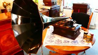 A Edison Idelia Phonograph [upl. by Tedric699]