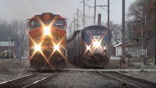 The most EPIC train race youll ever see Amtrak vs BNSF in Ottumwa IA 12914 [upl. by Sheets]