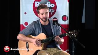 Pablo Alborán  quotPasos de ceroquot Acústico en Radio Disney [upl. by Stimson]