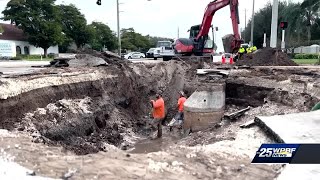 Massive sinkhole water main break shuts down roads in Boynton Beach [upl. by Dagley]