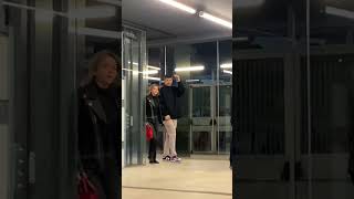 Piqué y Clara Chía reaparecen tras el vídeo de Shakira fregando shakira pique clarachia bzrp [upl. by Burner270]