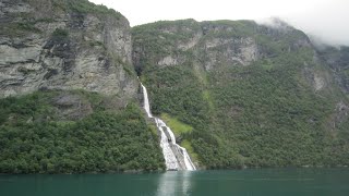 Geiranger  Noruega  Travel Series 8 [upl. by Blunt]