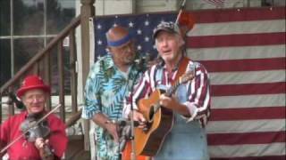 Claude Lucas Bluegrass Band 11  Lone Star BBQ 52309 [upl. by Hay]