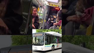 Bordeaux  Ce chauffeur de bus qui impose le respect  viralvideo reel respect france [upl. by Nnaarual1]