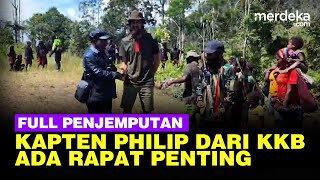 Full DetikDetik Penjemputan Pilot Susi Air dari Tangan KKB Papua Ada Upacara Bakar Batu [upl. by Dygal]