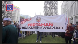 Keputusan cabar enakmen syariah Kelantan 500 berhimpun di perkarangan Istana Kehakiman [upl. by Siri]