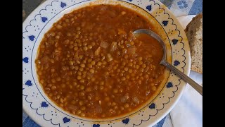 TRADITIONAL GREEK BROWN LENTIL SOUP Φακες [upl. by Demahum]