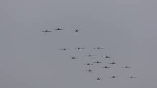 Spitfire formation 18x Spitfires Duxford Battle Of Britain 2018 Air Show 22sep18 530p [upl. by Rolyt]