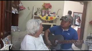 When le cantas a tu abuelita quotrecuerdamequot coco [upl. by Emirak]