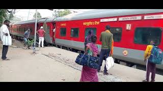 15159 Chhapra Durg Sarnath Express Arrived at Prayag Jn PF No 01 [upl. by Anaujait]