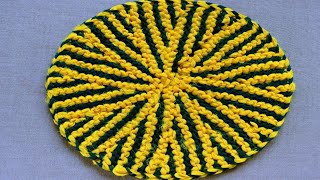 जल्दी बनने वाला दो रंग का गोल आकार का पायदान बनाएं। Round shape doormat design । [upl. by Aubrie829]