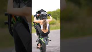 how to easily wheelie kawasaki bike wheelie moto automobile wheelie ninjastunt wheeliebike [upl. by Imalda]