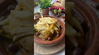 Moroccan chicken Tajine 🇲🇦  طاجين دجاج مغربي 😋👌🏻 [upl. by Eimar459]