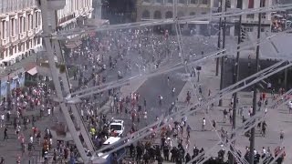 Euro 2016 bataille rangée entre hooligans à Marseille [upl. by Dolora]