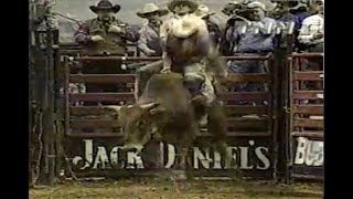 Bart Jackson vs Texas Tornado  00 PBR St Louis 865 pts [upl. by Betta596]