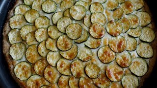 Torta salata con zucchine  Ricetta in 20 minuti [upl. by Novello]